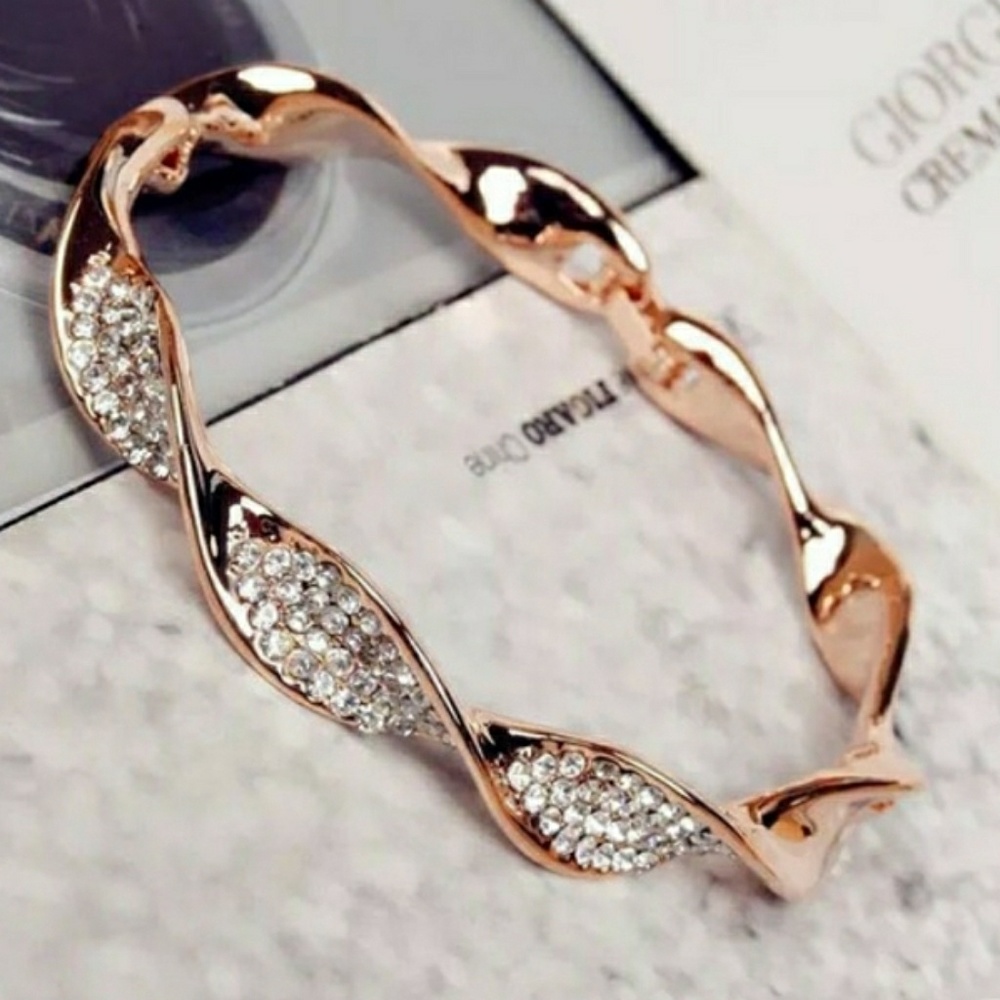 Rose gold bracelet